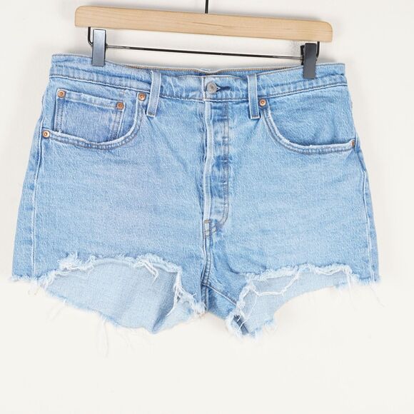 Levis 501 Original Fit High Rise Light Wash Distressed Blue Denim Shorts Sz 31 - Picture 1 of 10